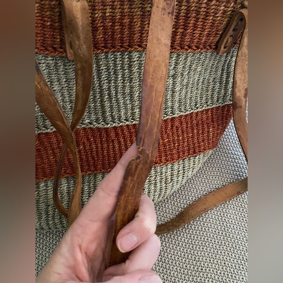 Vintage Sisal Woven Basket Bag - Picture 2 of 3
